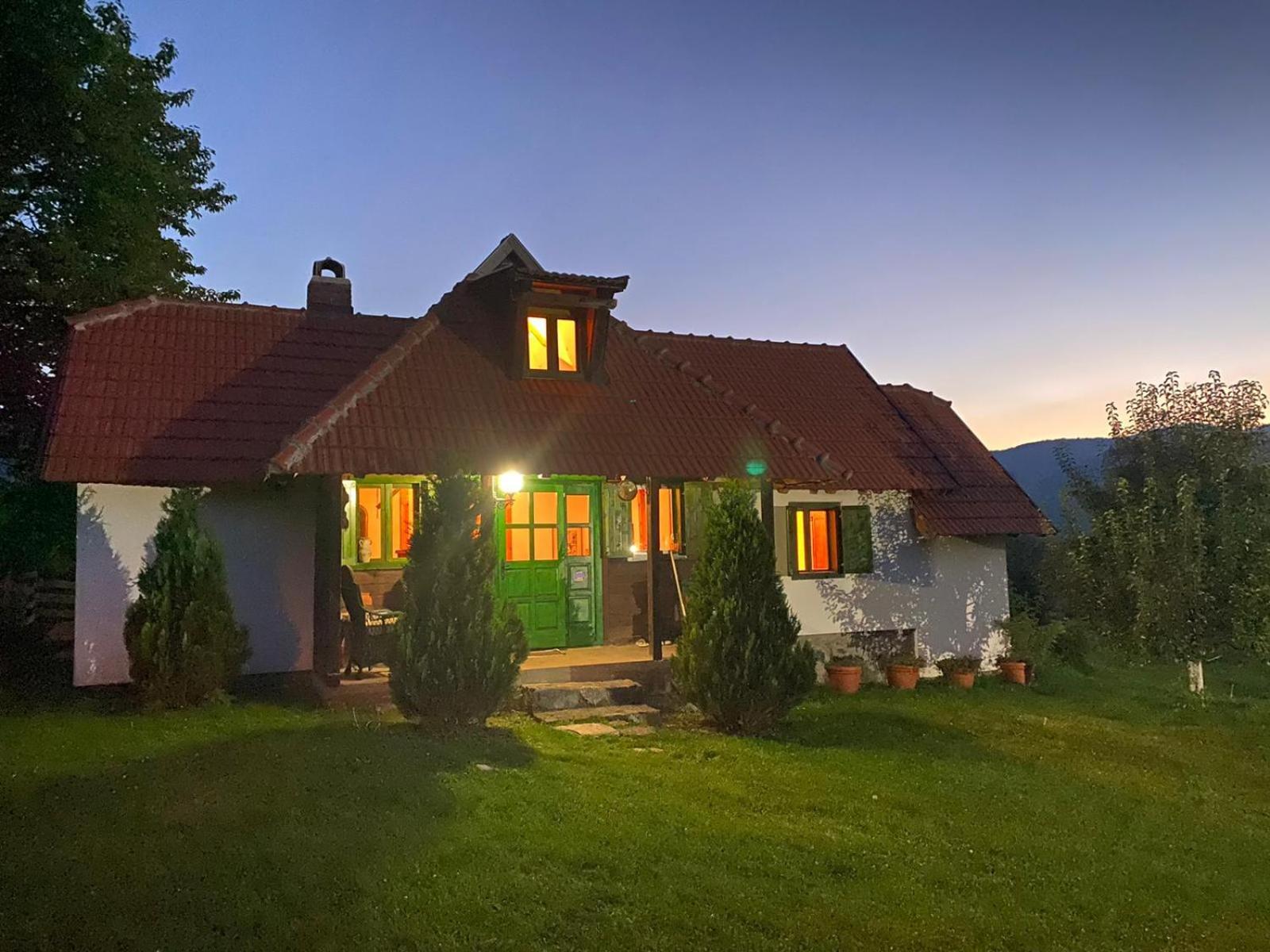 Camp Viljamovka Apartment Kremna Екстериор снимка